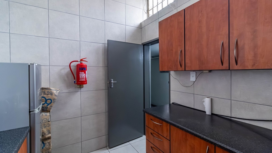 Commercial Property for Sale in Steeledale Gauteng