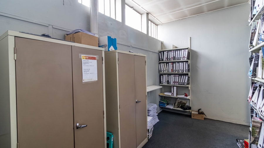 Commercial Property for Sale in Steeledale Gauteng