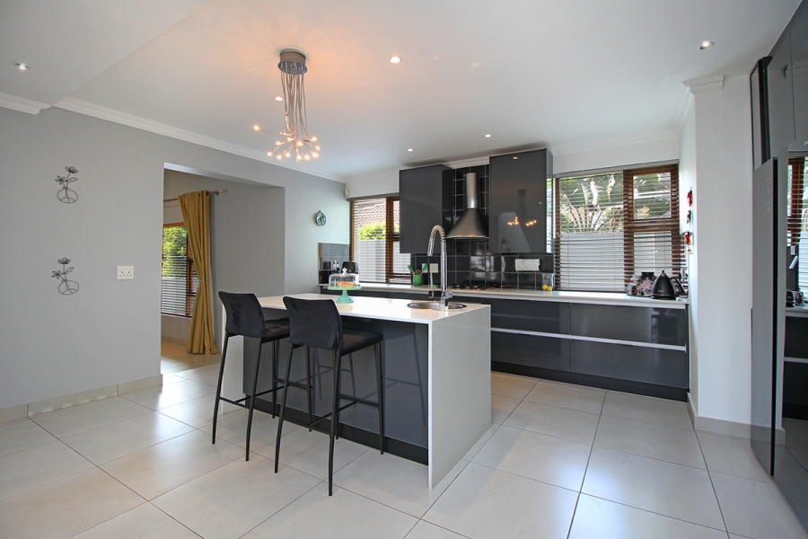 4 Bedroom Property for Sale in Greenstone Hill Gauteng