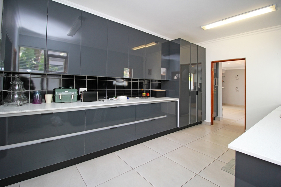 4 Bedroom Property for Sale in Greenstone Hill Gauteng