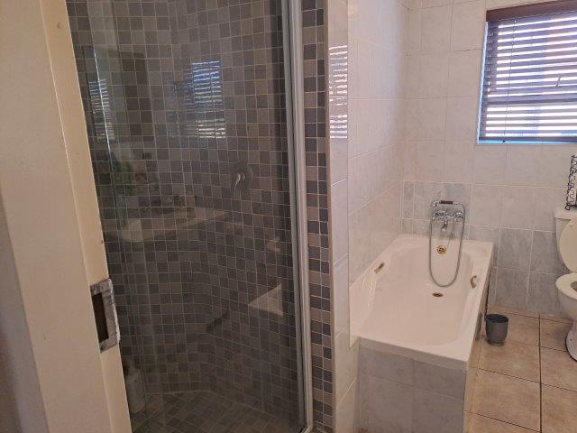 2 Bedroom Property for Sale in Bedfordview Gauteng