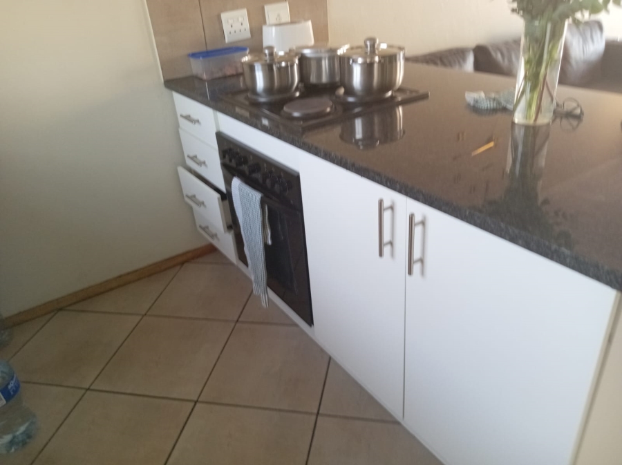 2 Bedroom Property for Sale in Albertsdal Gauteng