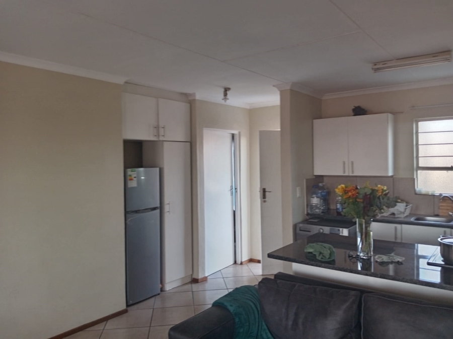 2 Bedroom Property for Sale in Albertsdal Gauteng
