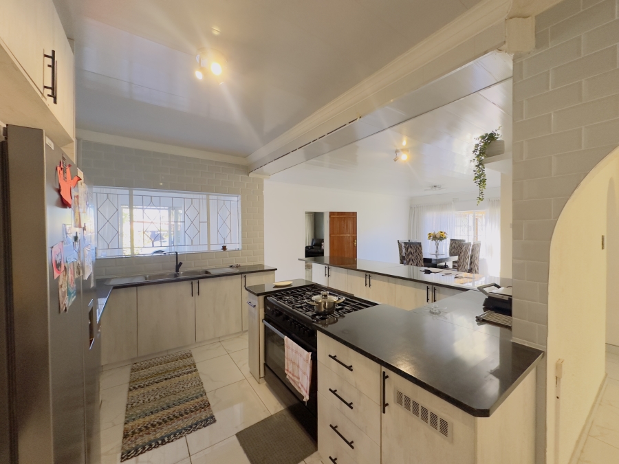 4 Bedroom Property for Sale in Mayfield Park Gauteng