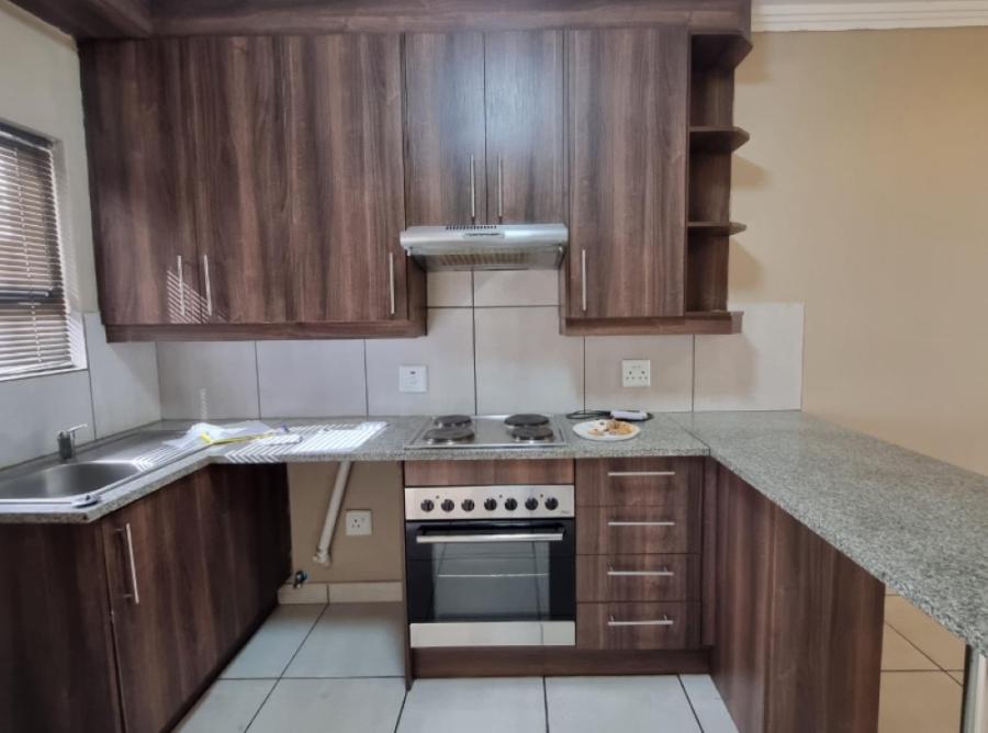 2 Bedroom Property for Sale in Mayberry Park Gauteng