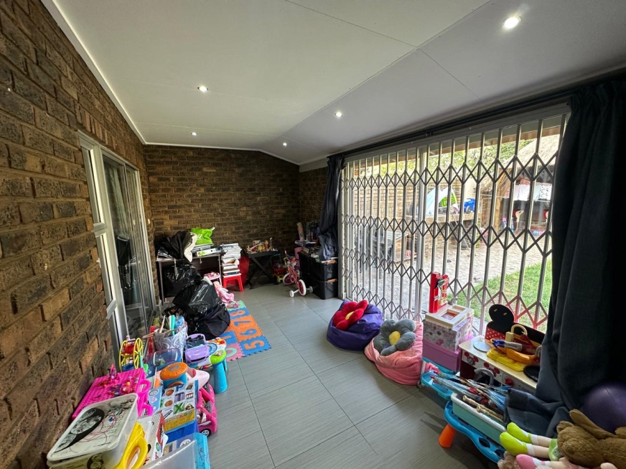 2 Bedroom Property for Sale in South Crest Gauteng