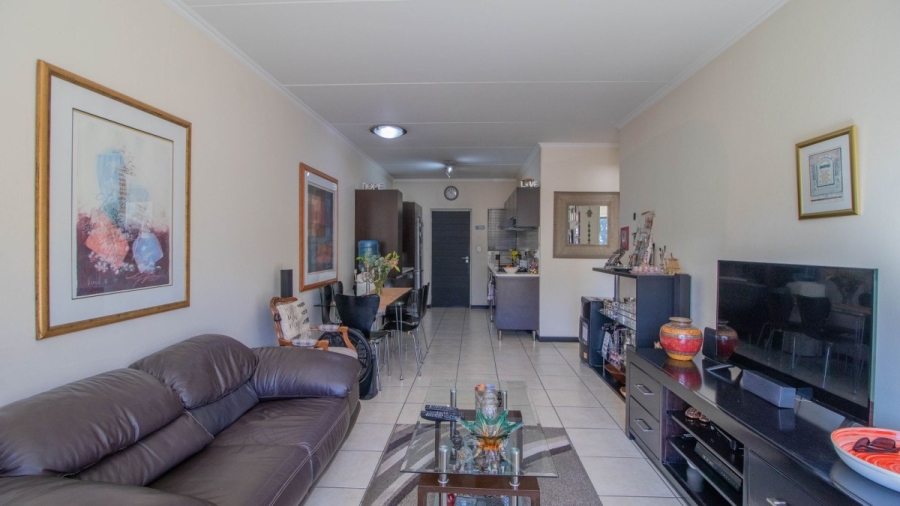 2 Bedroom Property for Sale in Greenstone Hill Gauteng