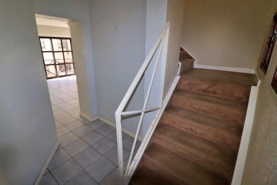 1 Bedroom Property for Sale in Dowerglen Ext 4 Gauteng