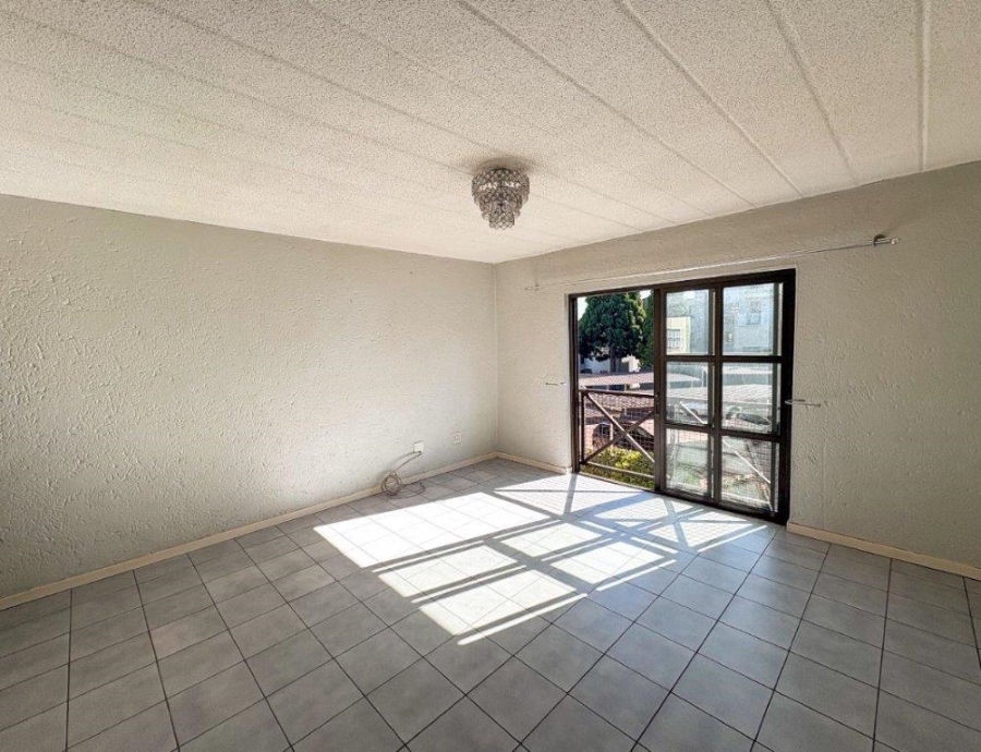 1 Bedroom Property for Sale in Dowerglen Ext 4 Gauteng