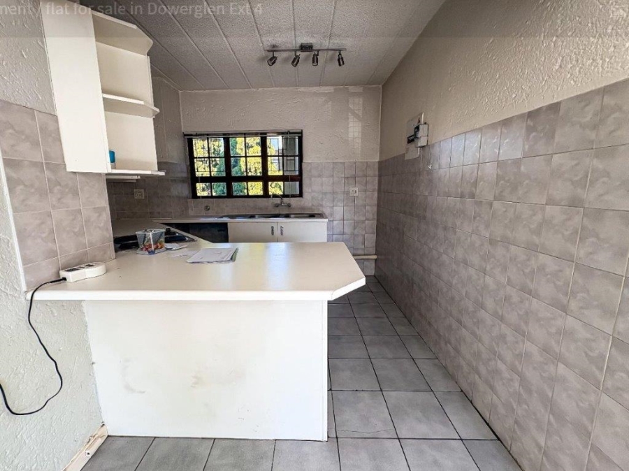 1 Bedroom Property for Sale in Dowerglen Ext 4 Gauteng
