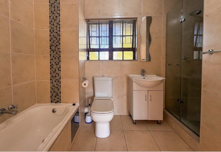 1 Bedroom Property for Sale in Dowerglen Ext 4 Gauteng