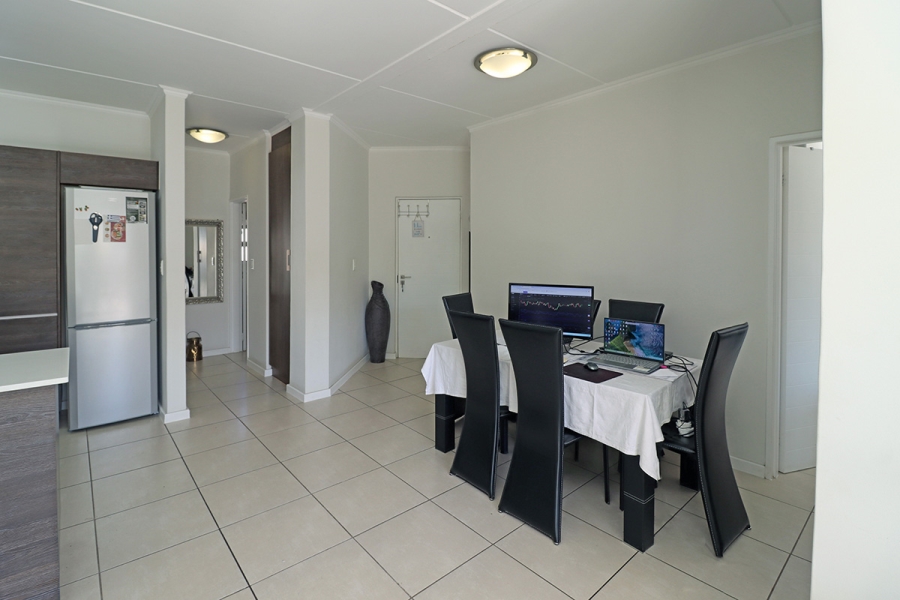 2 Bedroom Property for Sale in Greenstone Hill Gauteng