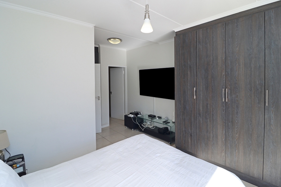 2 Bedroom Property for Sale in Greenstone Hill Gauteng