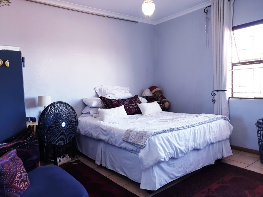 2 Bedroom Property for Sale in Nimrod Park Gauteng