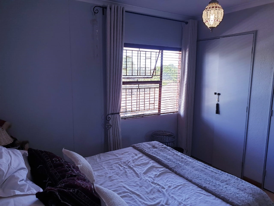 2 Bedroom Property for Sale in Nimrod Park Gauteng