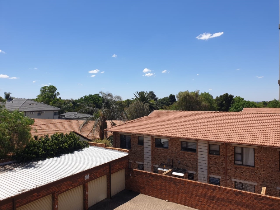 2 Bedroom Property for Sale in Nimrod Park Gauteng