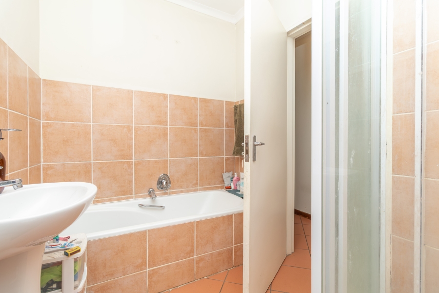 2 Bedroom Property for Sale in Northwold Gauteng