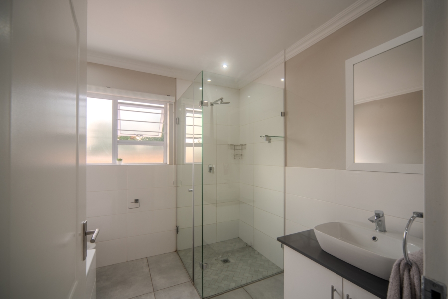 3 Bedroom Property for Sale in Edenvale Central Gauteng