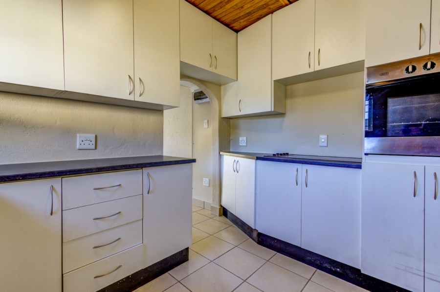 3 Bedroom Property for Sale in Hurlyvale Gauteng