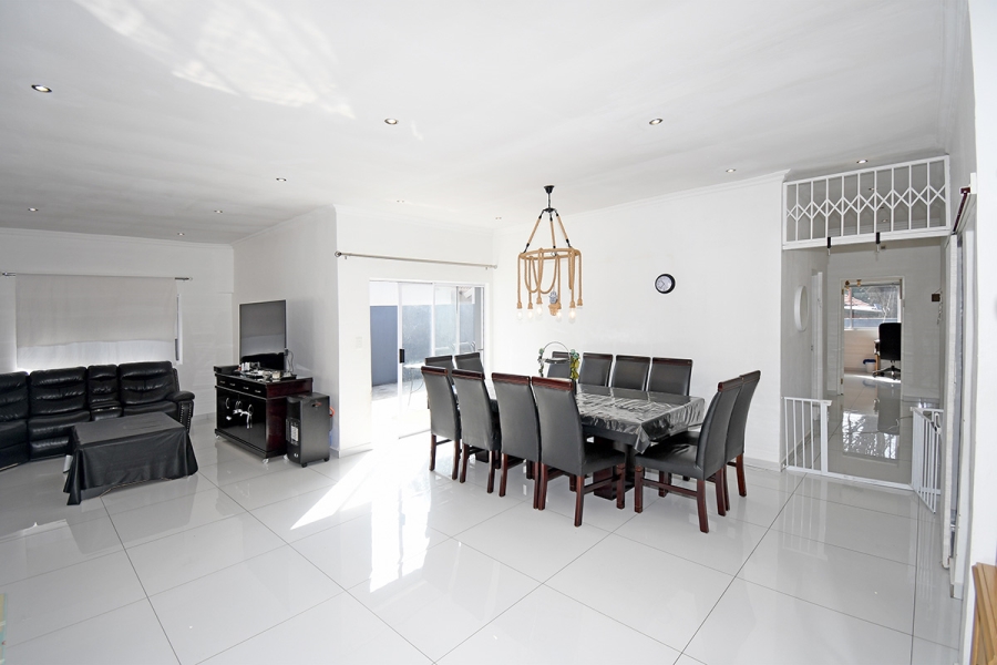 5 Bedroom Property for Sale in Fairmount Gauteng