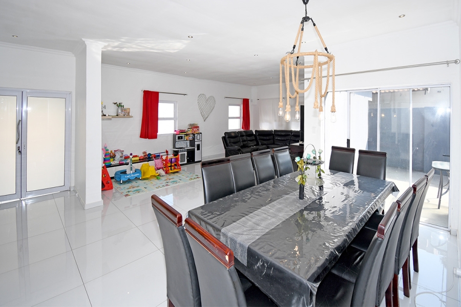 5 Bedroom Property for Sale in Fairmount Gauteng