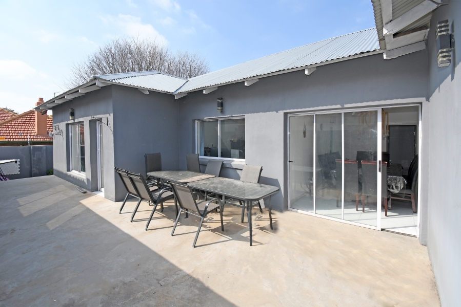 5 Bedroom Property for Sale in Fairmount Gauteng