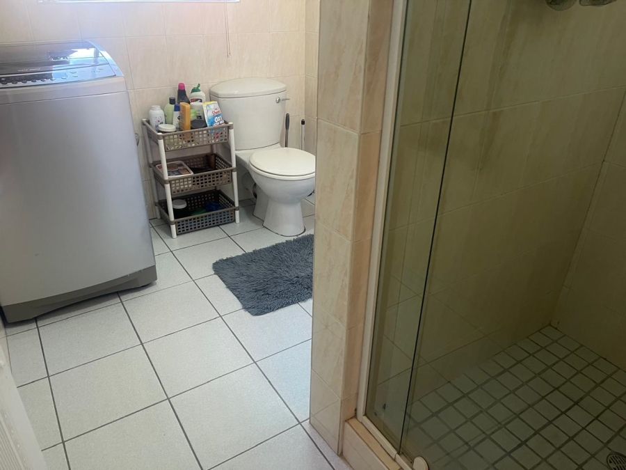 2 Bedroom Property for Sale in Noordwyk Gauteng