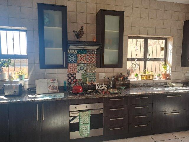 4 Bedroom Property for Sale in Kensington Gauteng