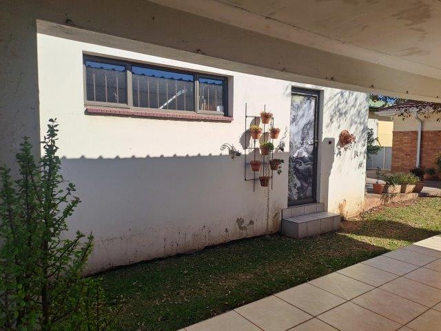 4 Bedroom Property for Sale in Kensington Gauteng