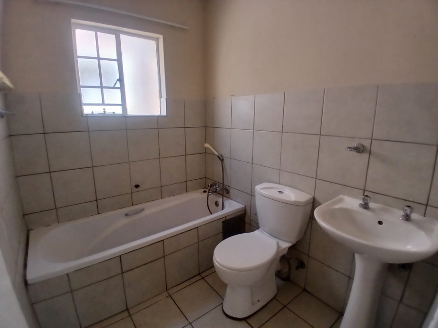 2 Bedroom Property for Sale in Kempton Park Central Gauteng