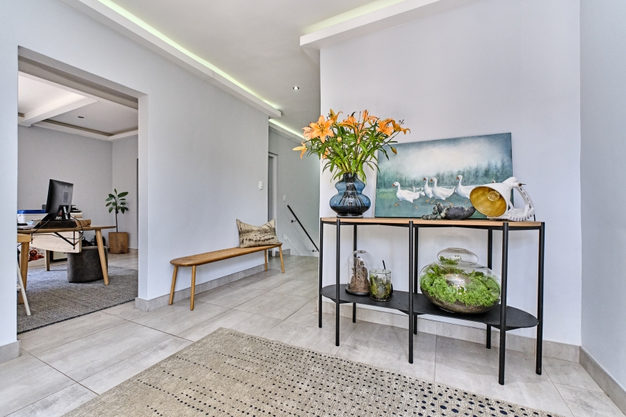 To Let 5 Bedroom Property for Rent in Waterfall Country Village Gauteng