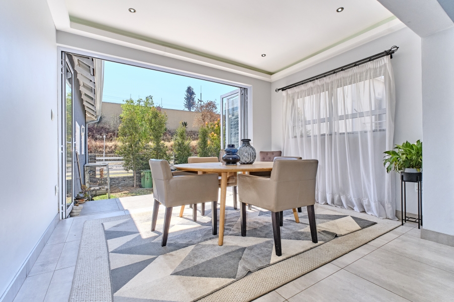 To Let 5 Bedroom Property for Rent in Waterfall Country Village Gauteng