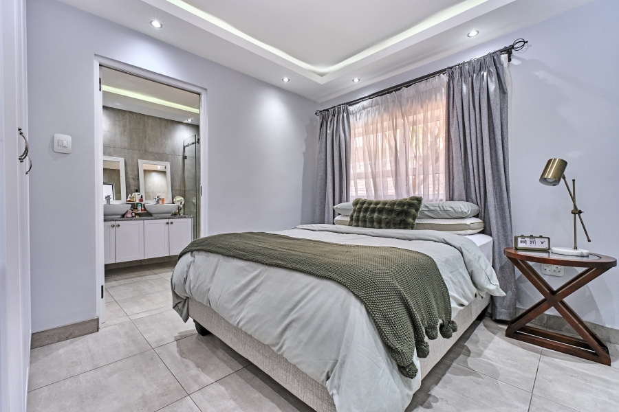 To Let 5 Bedroom Property for Rent in Waterfall Country Village Gauteng