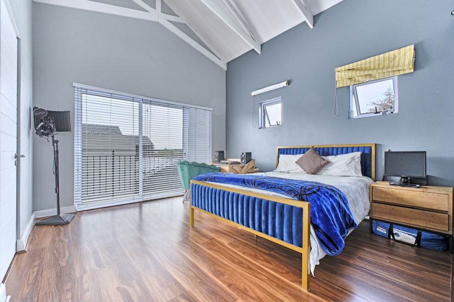 To Let 4 Bedroom Property for Rent in Waterfall Country Estate Gauteng