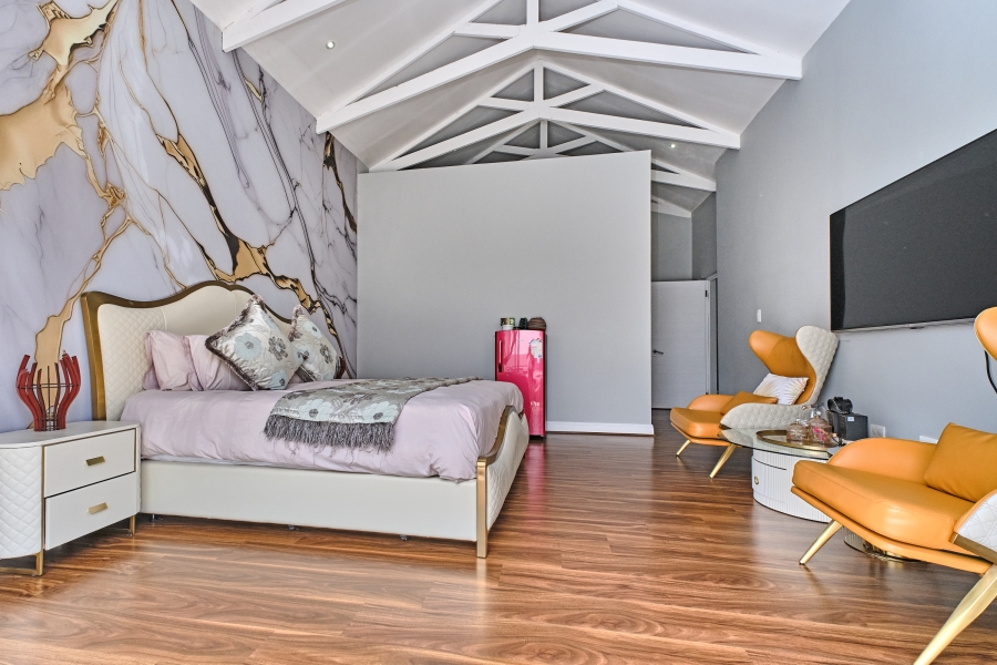 To Let 4 Bedroom Property for Rent in Waterfall Country Estate Gauteng