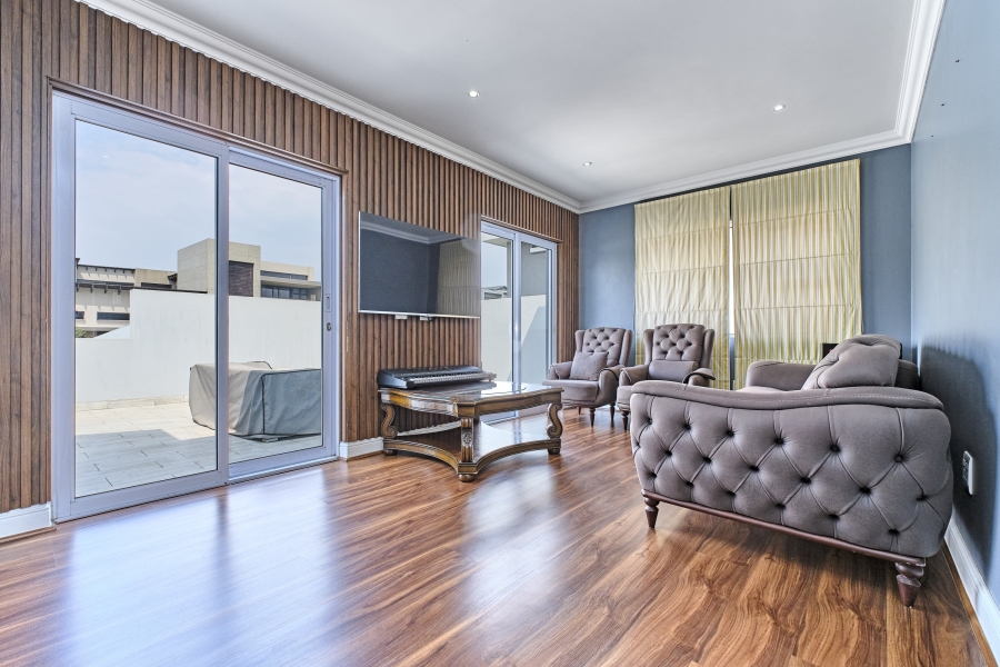 To Let 4 Bedroom Property for Rent in Waterfall Country Estate Gauteng