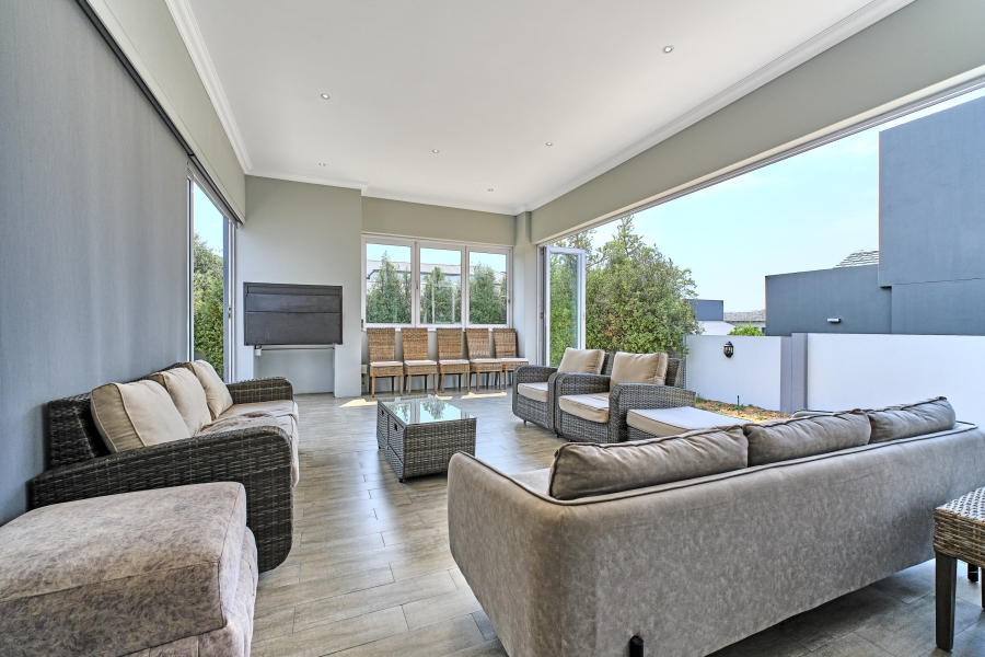 To Let 4 Bedroom Property for Rent in Waterfall Country Estate Gauteng