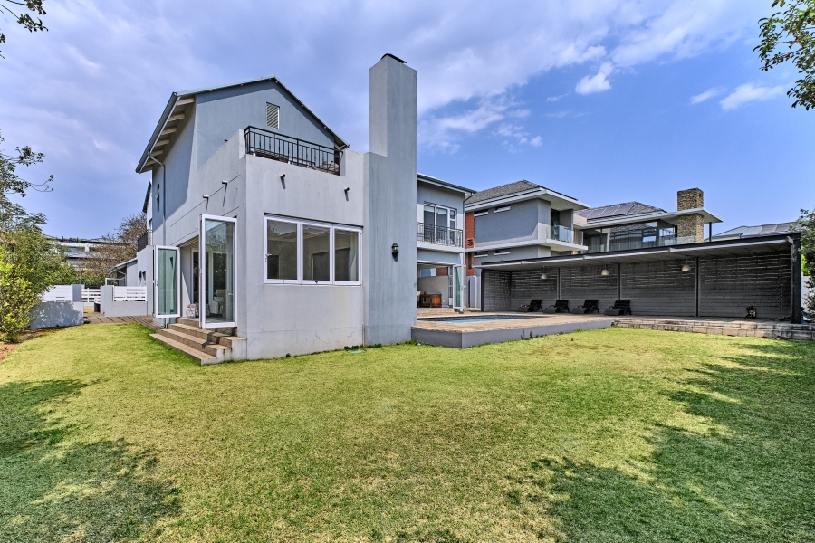 To Let 4 Bedroom Property for Rent in Waterfall Country Estate Gauteng