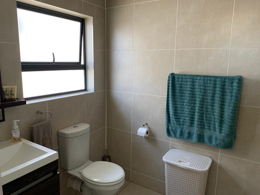 To Let 1 Bedroom Property for Rent in Modderfontein Gauteng