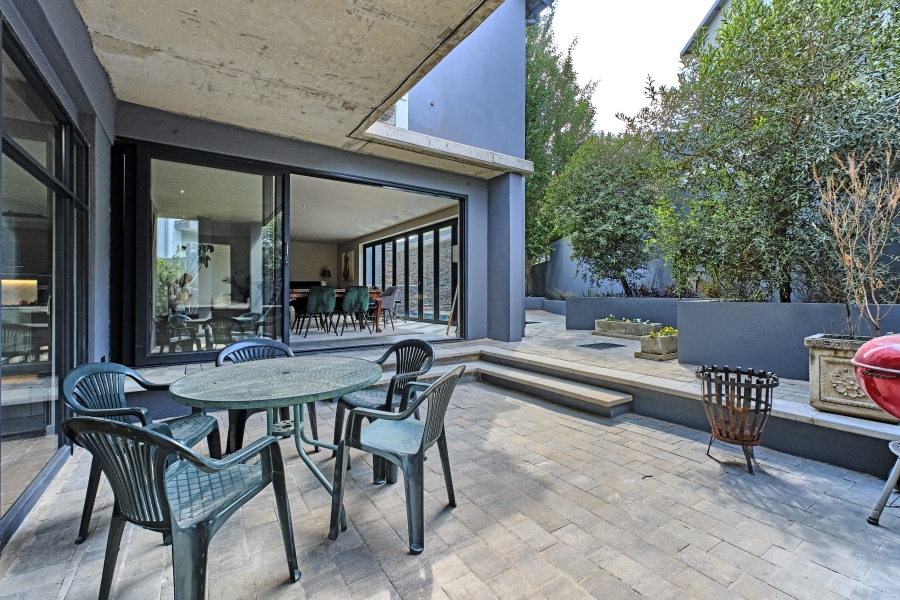 To Let 5 Bedroom Property for Rent in Waterfall Country Village Gauteng