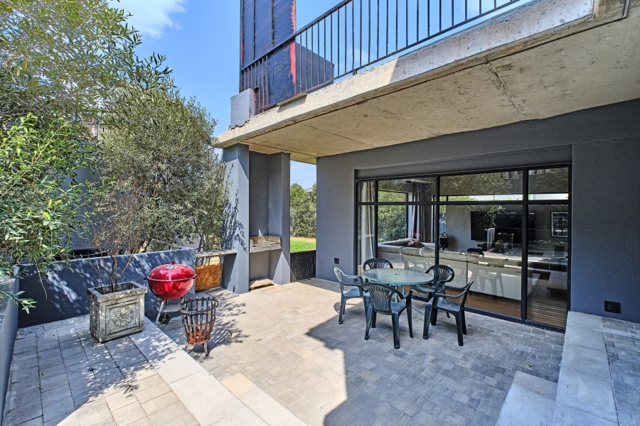 To Let 5 Bedroom Property for Rent in Waterfall Country Village Gauteng