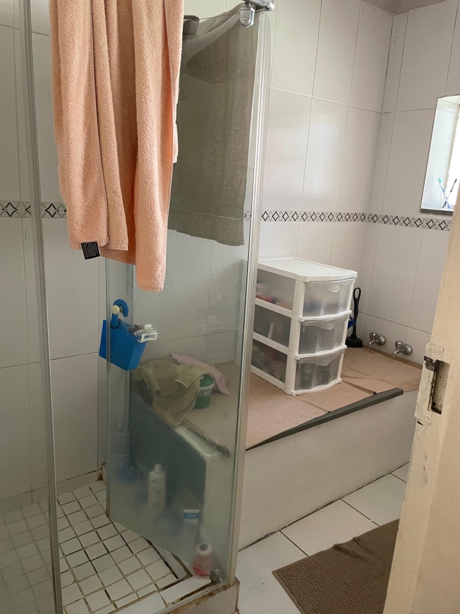 4 Bedroom Property for Sale in Edenvale Central Gauteng