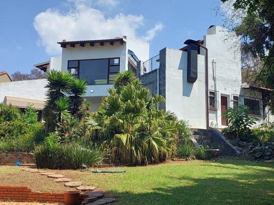 6 Bedroom Property for Sale in Northcliff Gauteng
