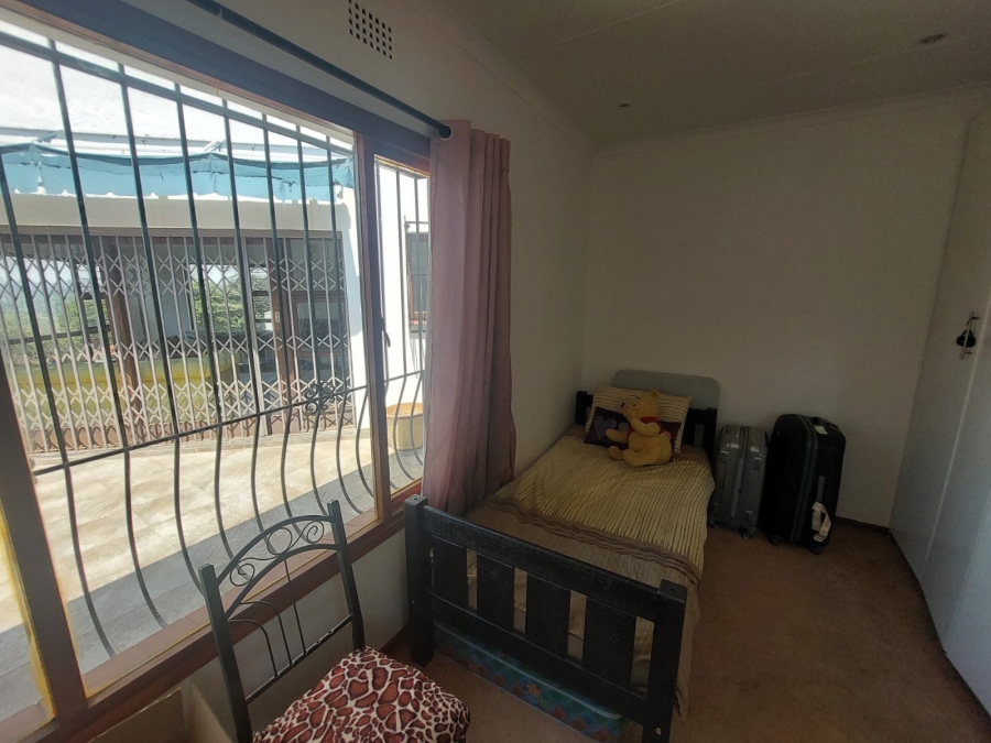 6 Bedroom Property for Sale in Northcliff Gauteng