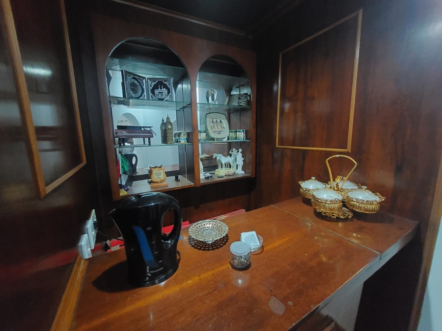 6 Bedroom Property for Sale in Northcliff Gauteng