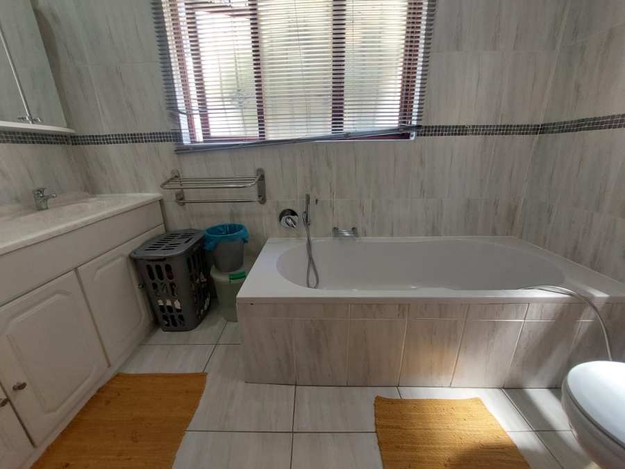 6 Bedroom Property for Sale in Northcliff Gauteng