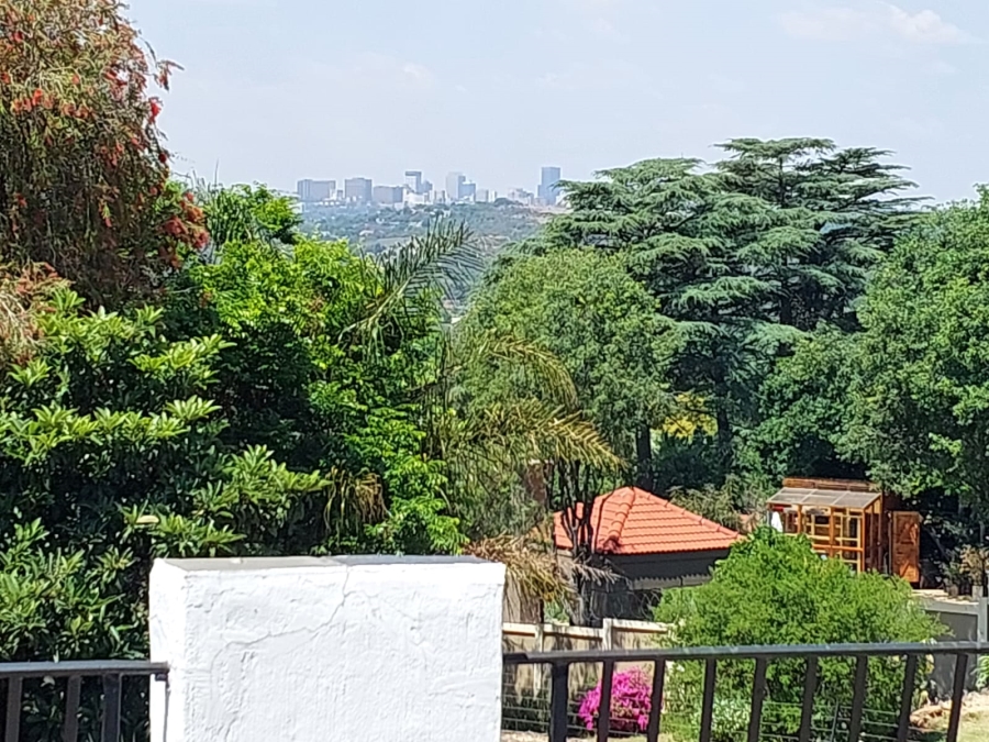 6 Bedroom Property for Sale in Northcliff Gauteng