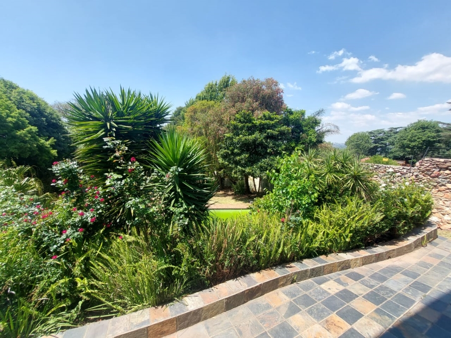 6 Bedroom Property for Sale in Northcliff Gauteng