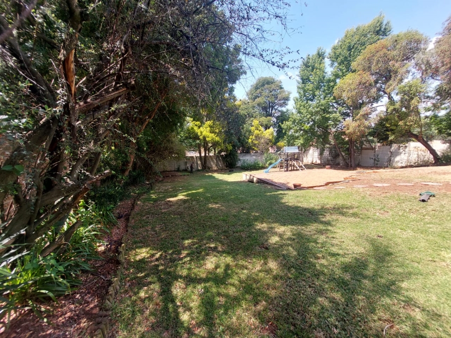 6 Bedroom Property for Sale in Northcliff Gauteng