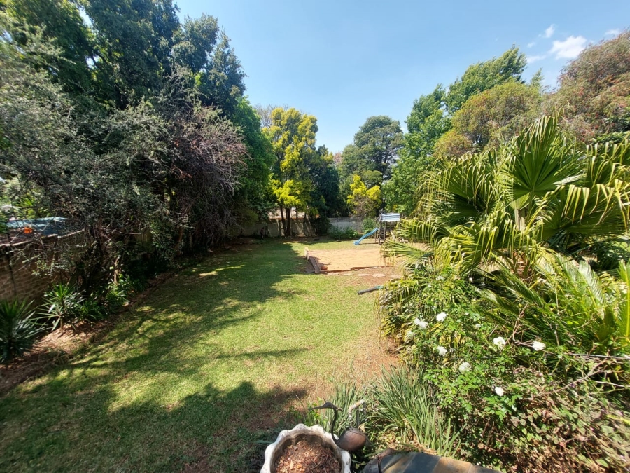 6 Bedroom Property for Sale in Northcliff Gauteng